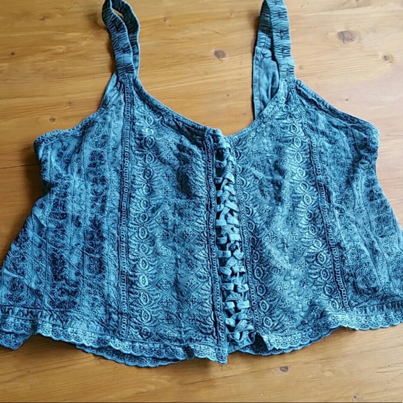 Crop top - Picture 1 of 5